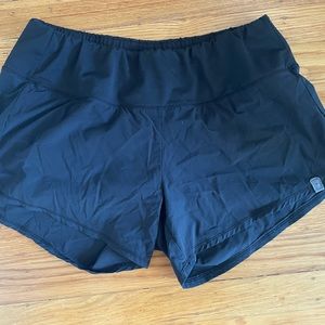 Oiselle Roga Shorts